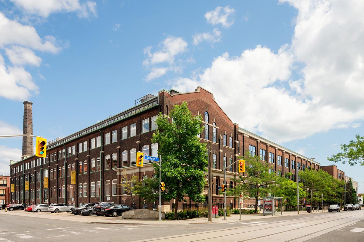 Light Factory - Aluminum windows project - Toronto Canada